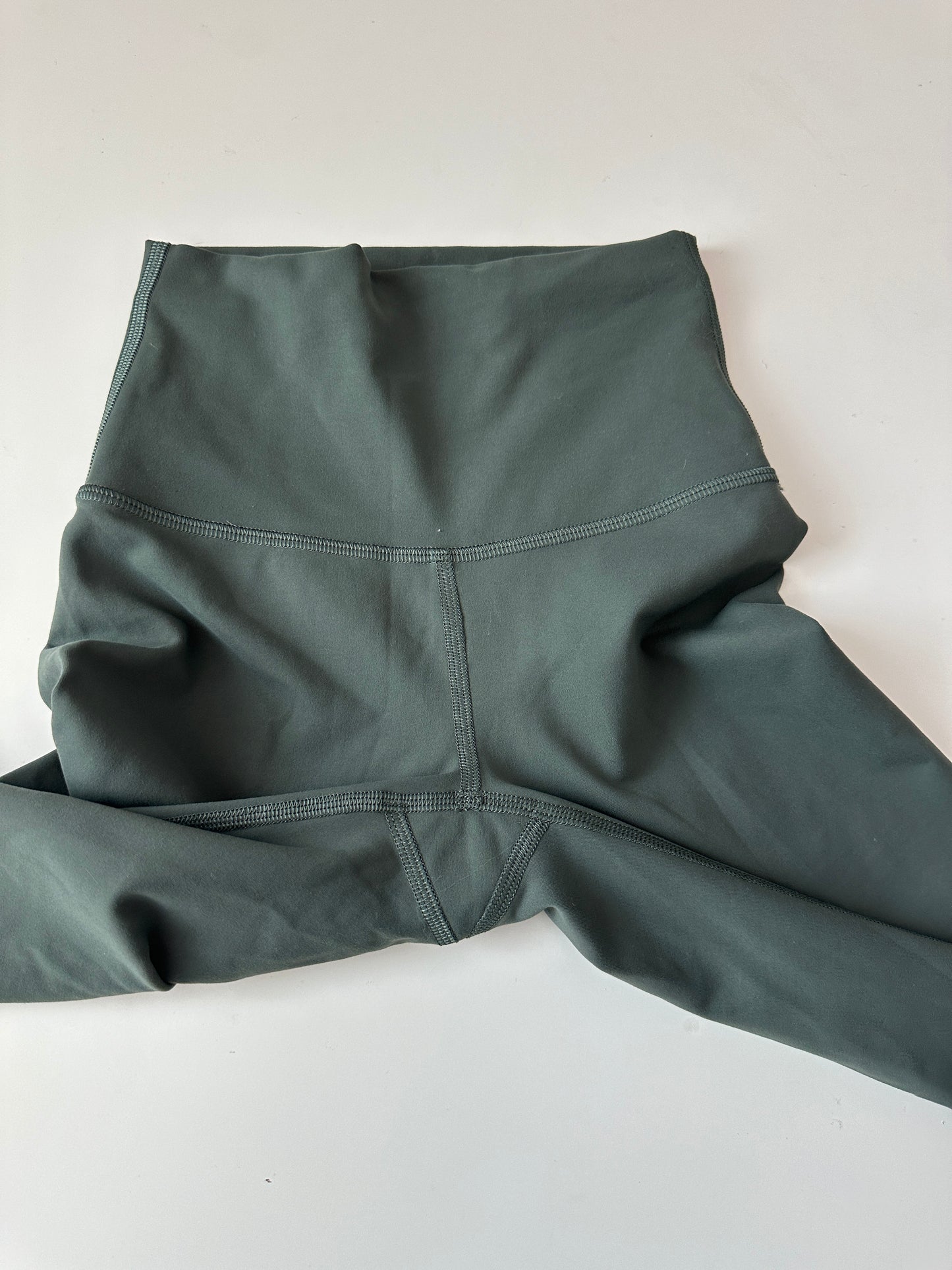 lululemon green drop wunder train high rise leggings (size 0, 25")