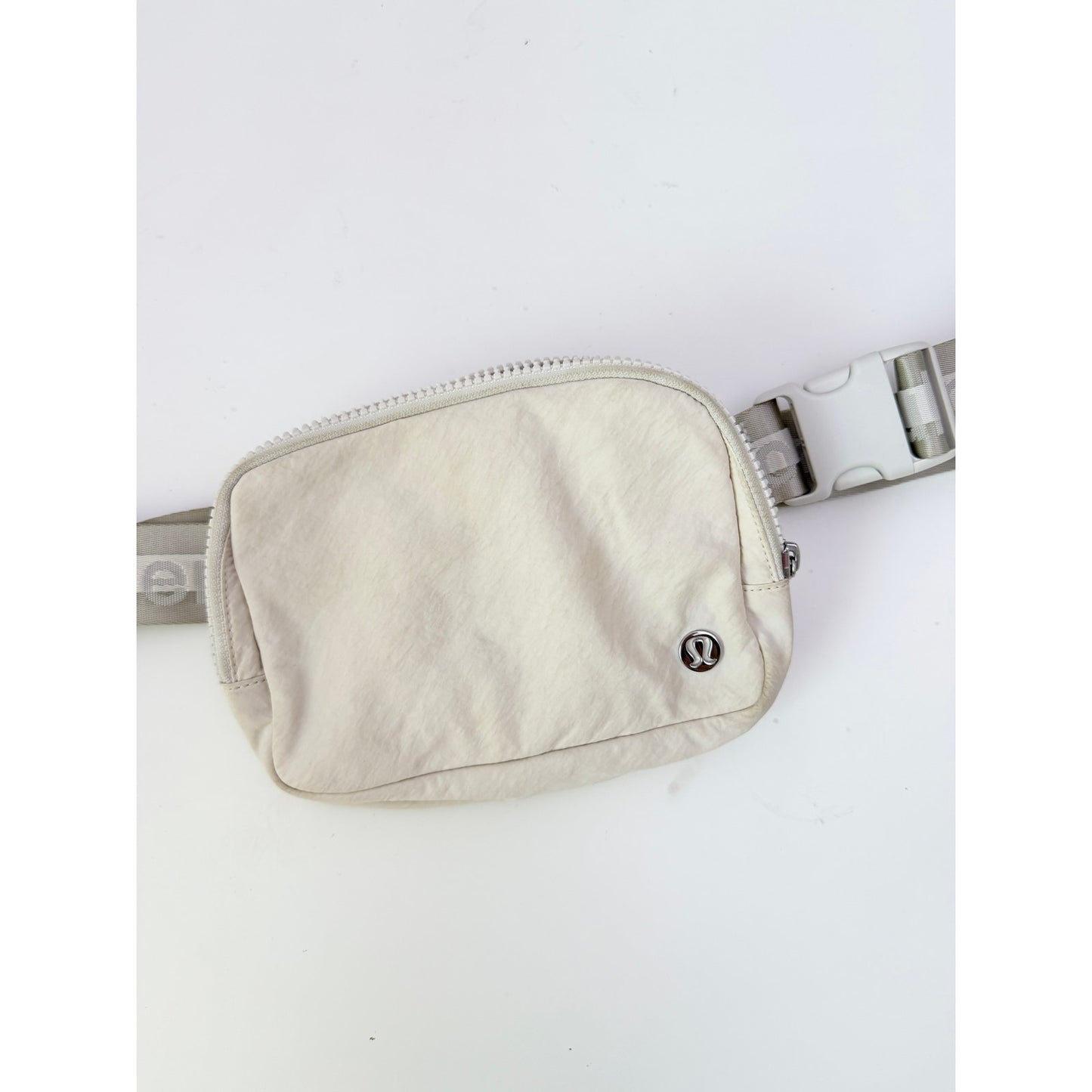 Lululemon ivory wordmark everwhere belt bag - 1L