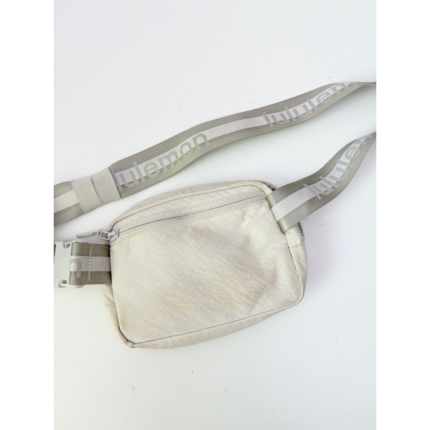 Lululemon ivory wordmark everwhere belt bag - 1L