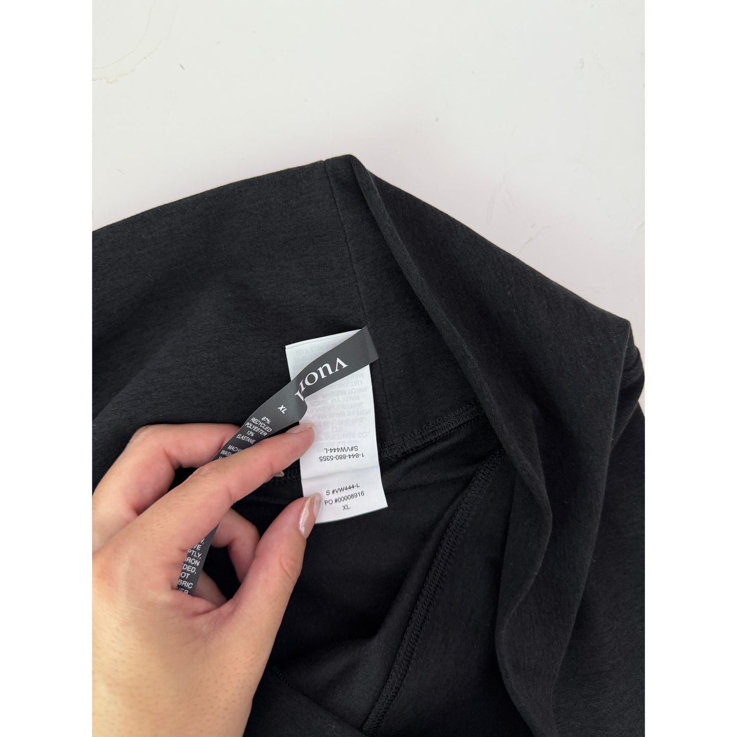 Vuori black heather clean elevation leggings - size XL 28" inseam