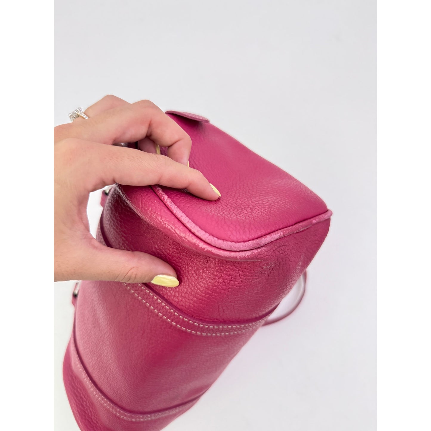 Vintage Dooney & Bourke pink barrel shoulder bag