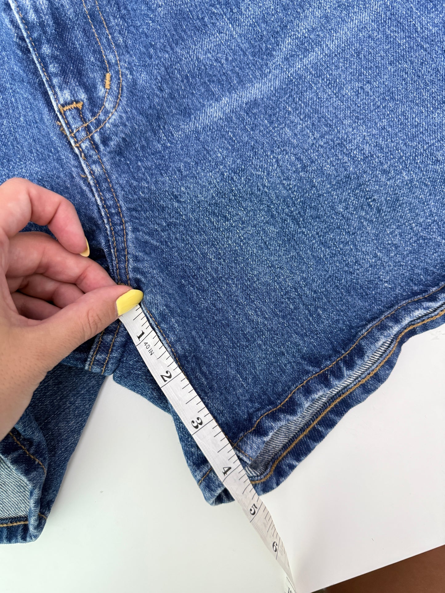 madewell high rise relaxed denim short (size 27)