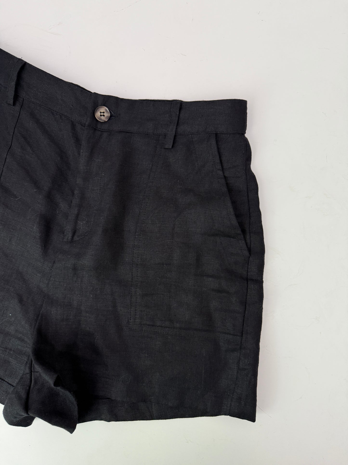 reformation high rise tailored linen shorts (size 4)