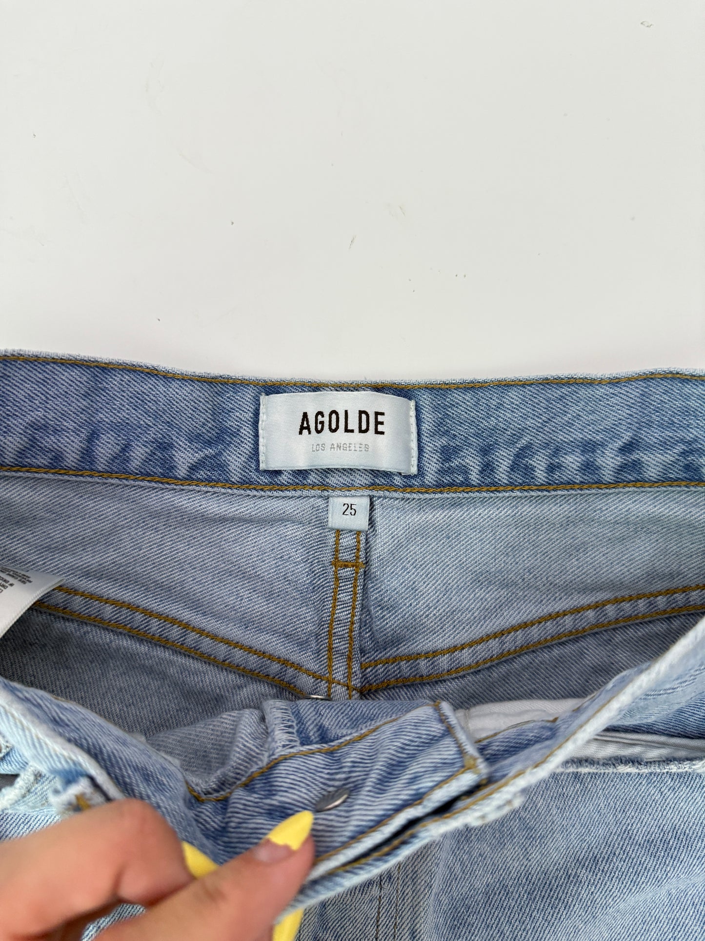 agolde high rise dee short (size 25)