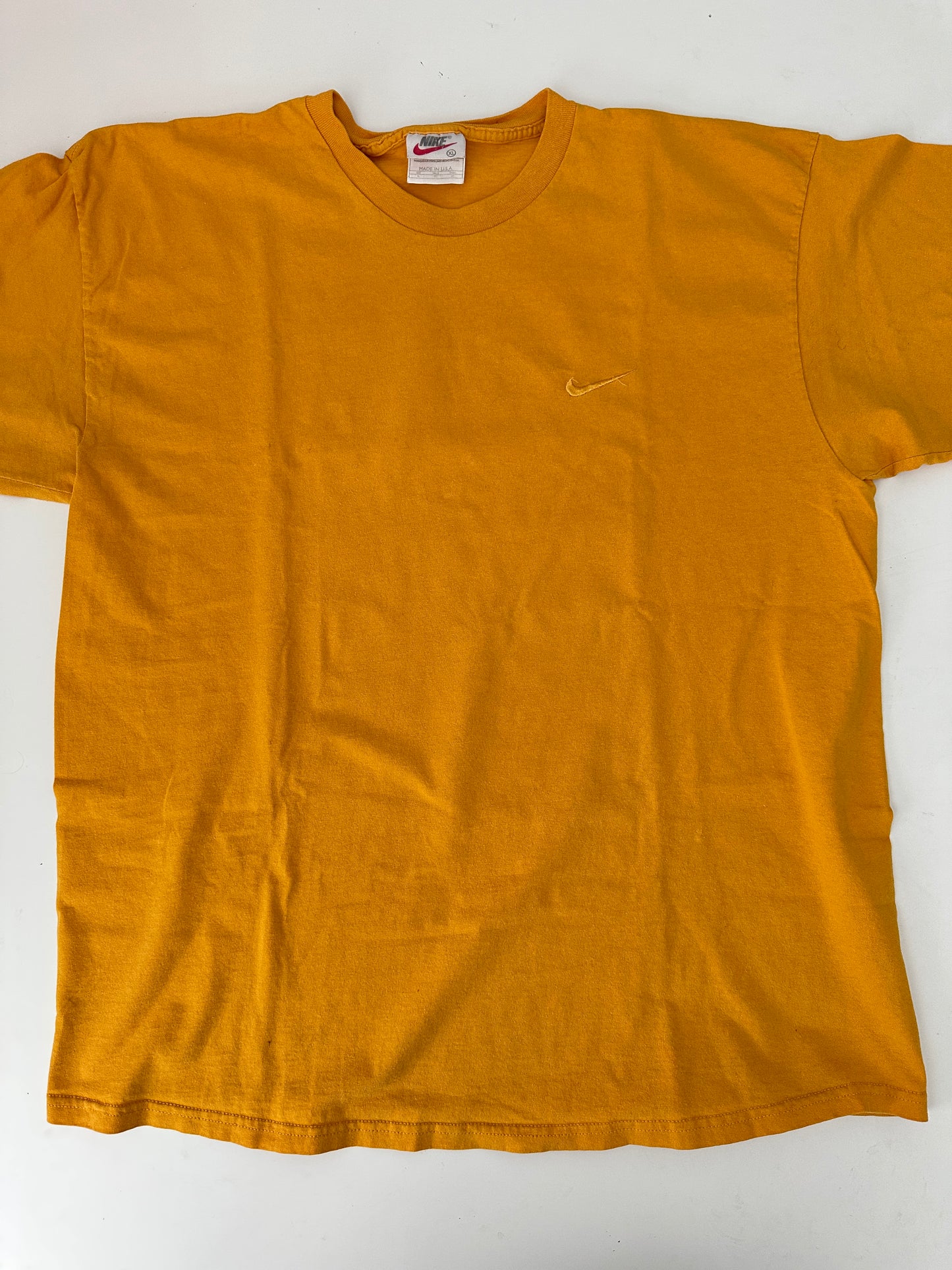 vintage yellow gold nike tee (size xl)