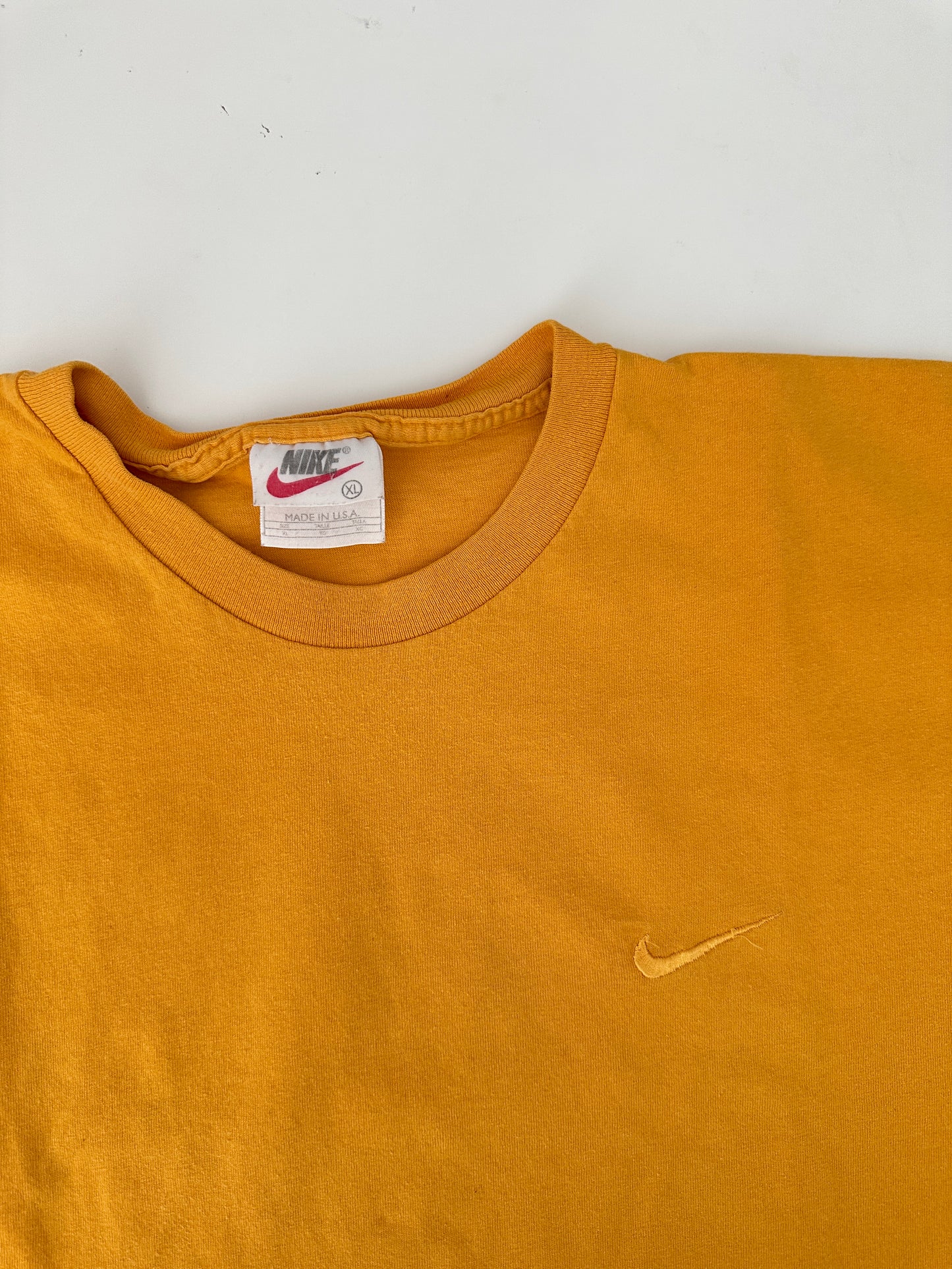 vintage yellow gold nike tee (size xl)