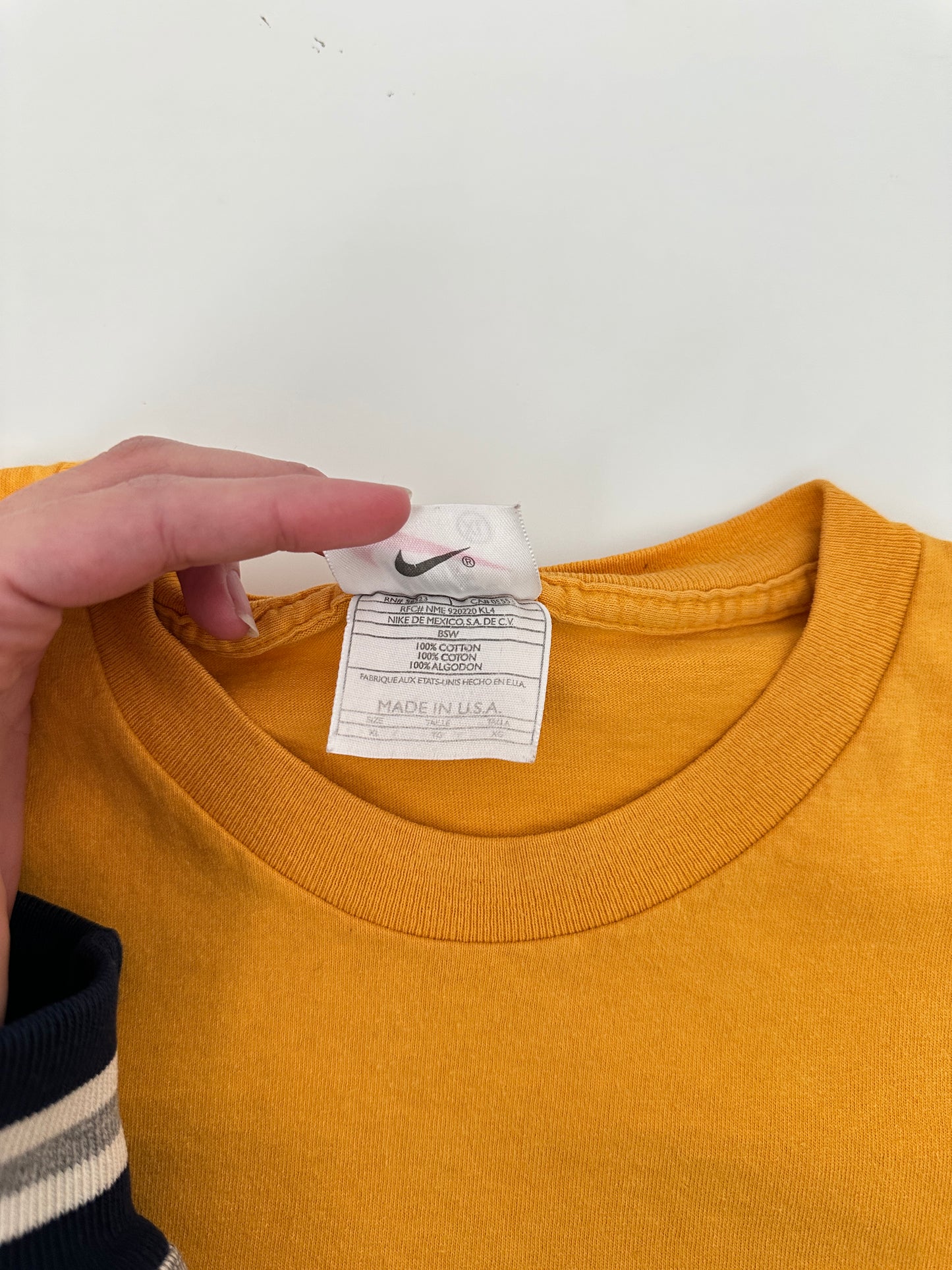 vintage yellow gold nike tee (size xl)