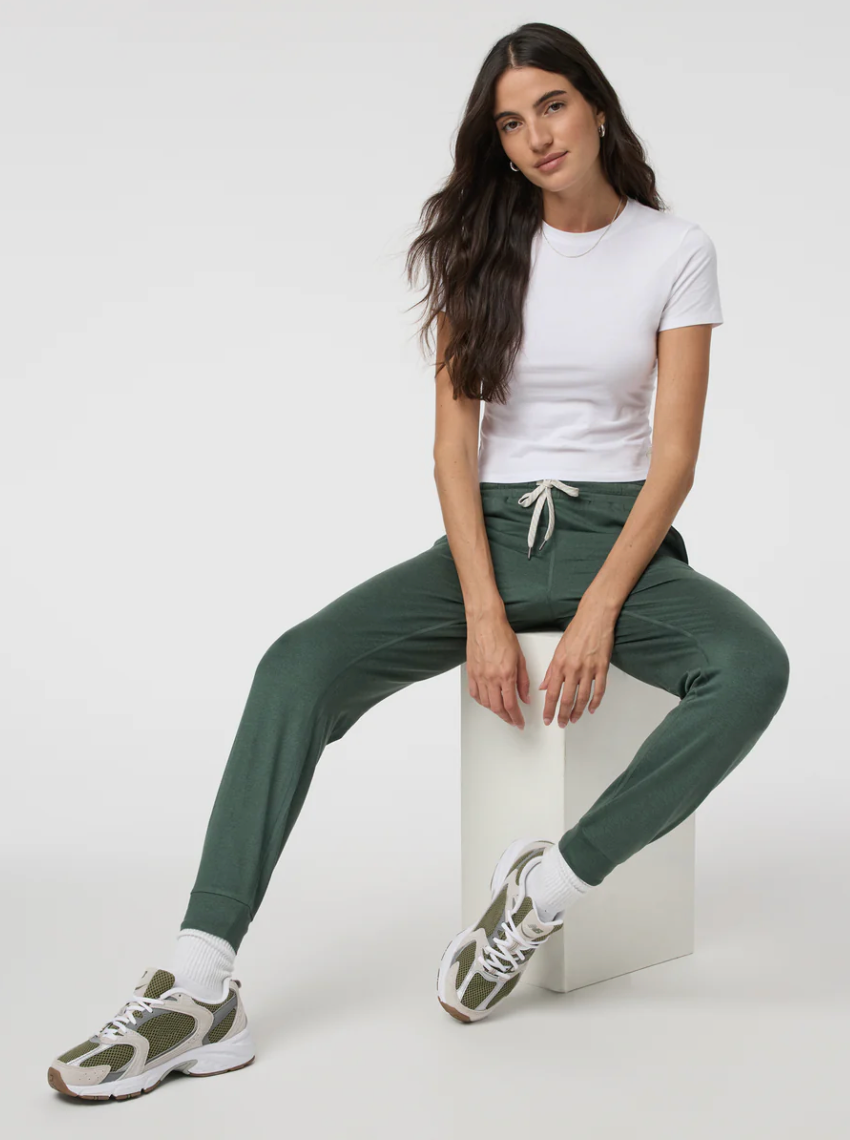 vuori teal heather performance jogger (size XS & small)