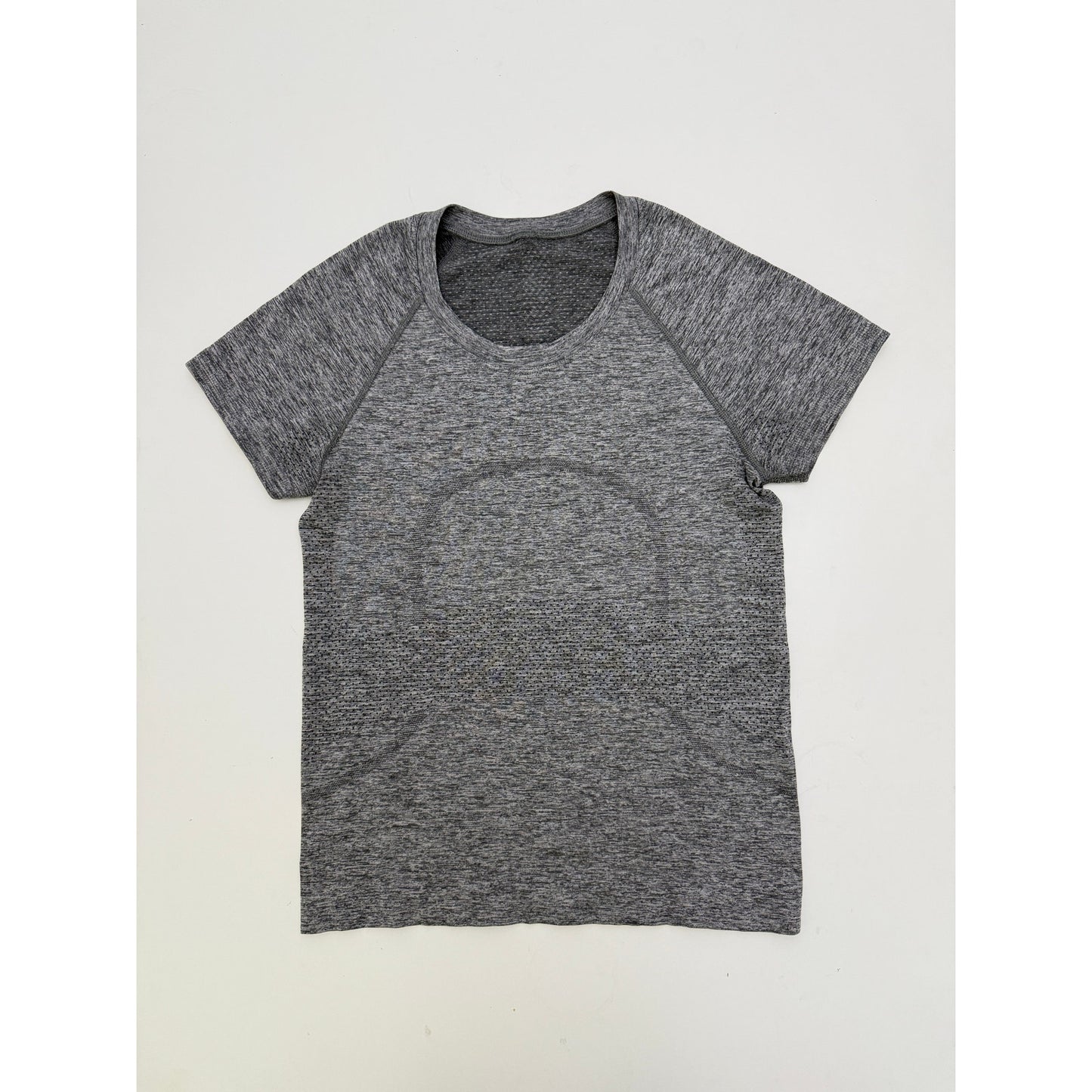 Lululemon grey swifthy tech short sleeve 2.0 - size 4