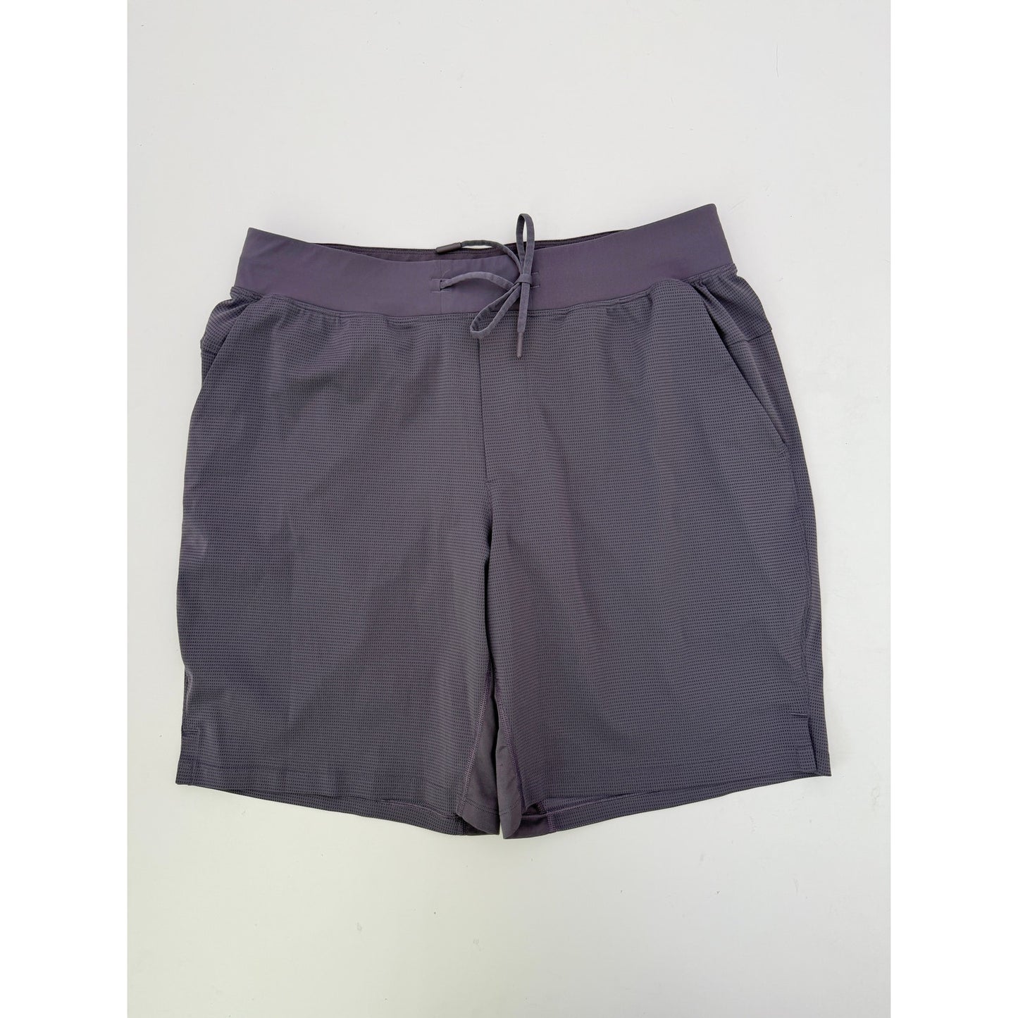 Men's Lululemon T.H.E Short lined 9" Mesh - size L