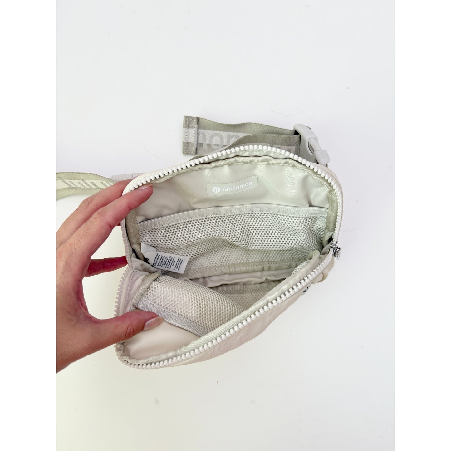 Lululemon ivory wordmark everwhere belt bag - 1L
