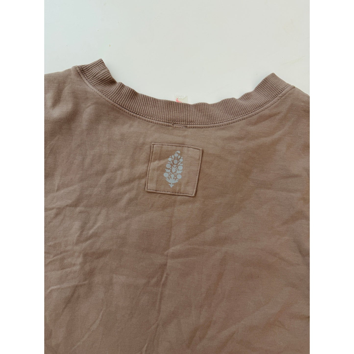 Free people movement hot shot crossover crop tee- size XS
