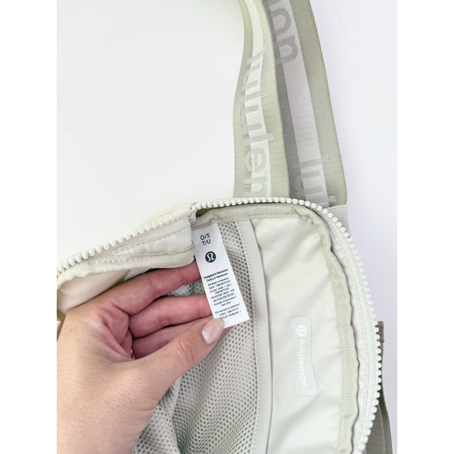 Lululemon ivory wordmark everwhere belt bag - 1L
