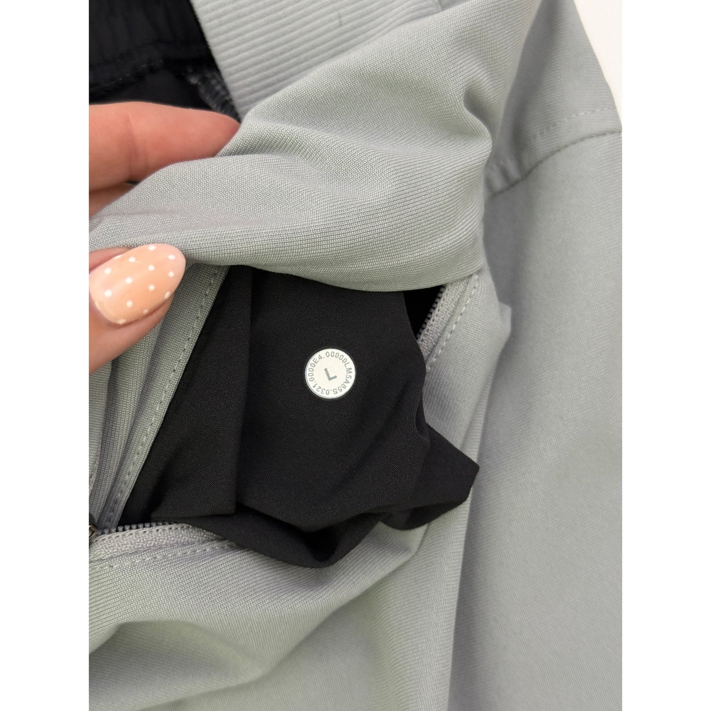 Lululemon men's ABC jogger in silver drop - size large, 30" inseam