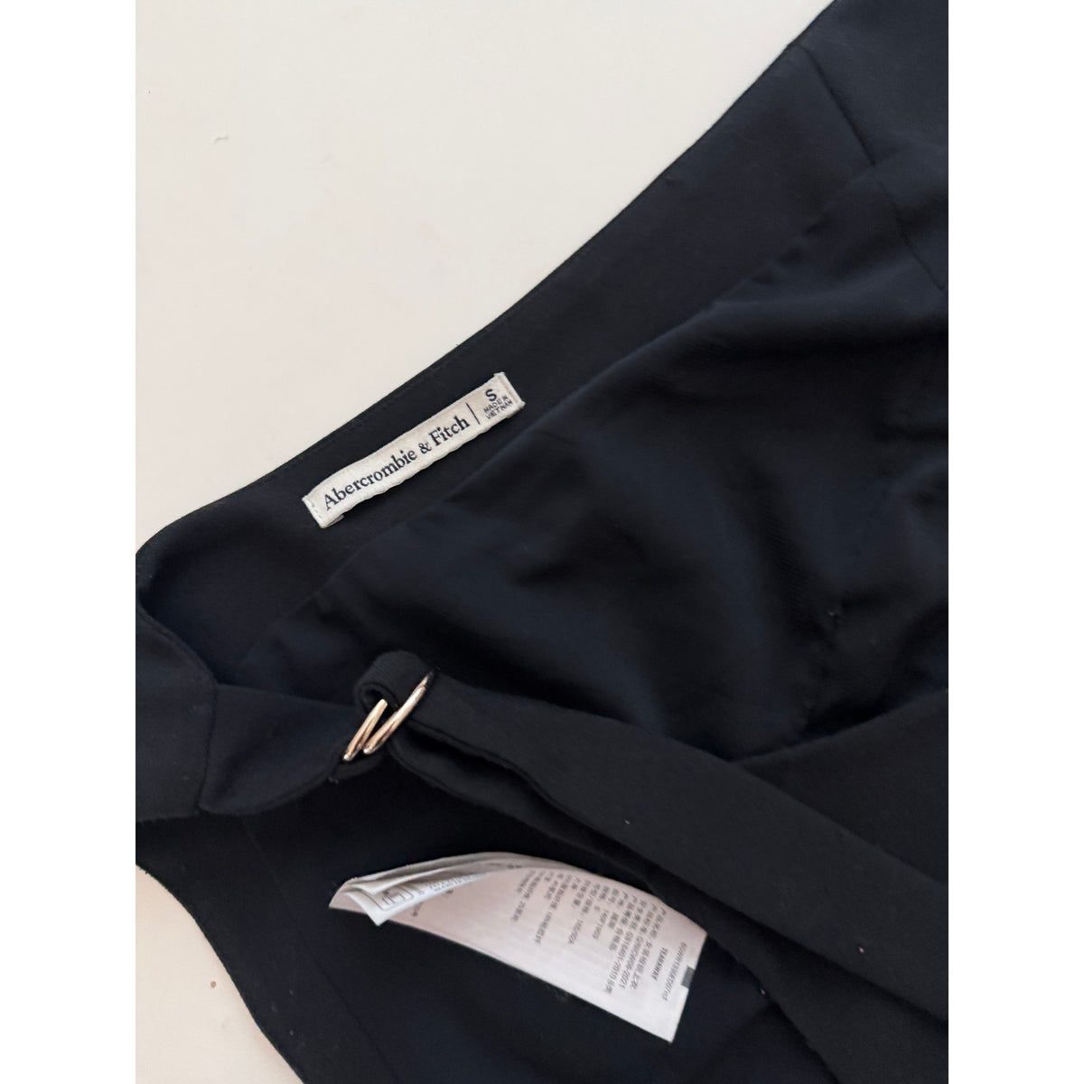 Abercrombie and fitch black tailored halter vest - size small
