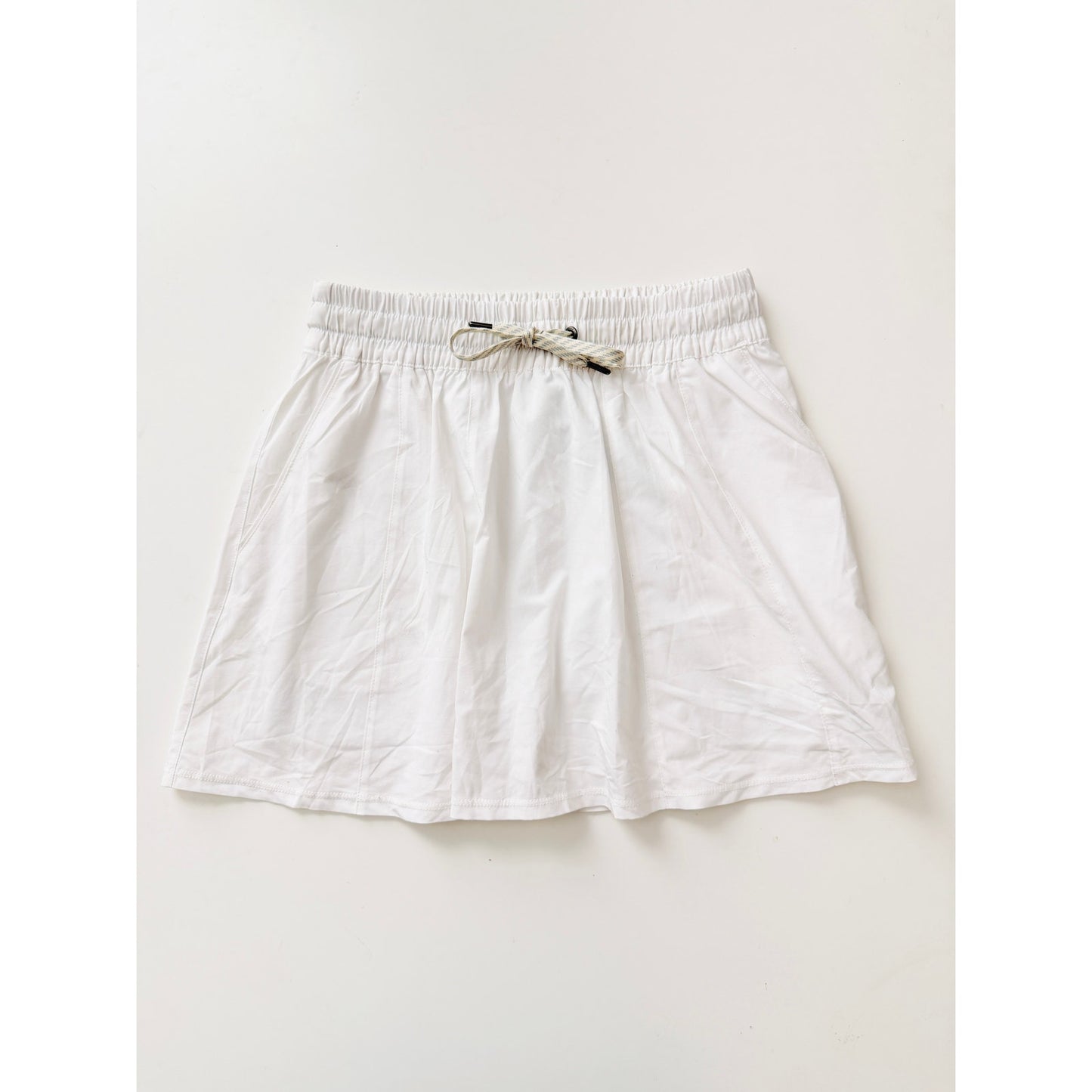 Vuori white high rise clementine pleated skirt - size small