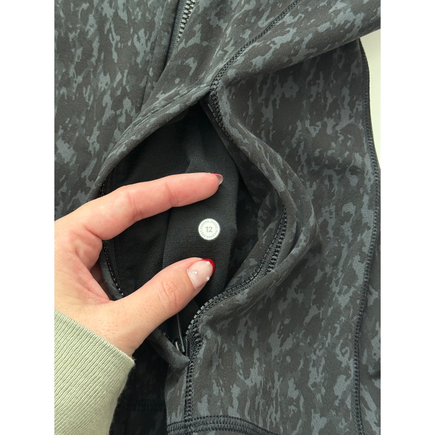 Lululemon black leopard camo hooded define jacket - size 12