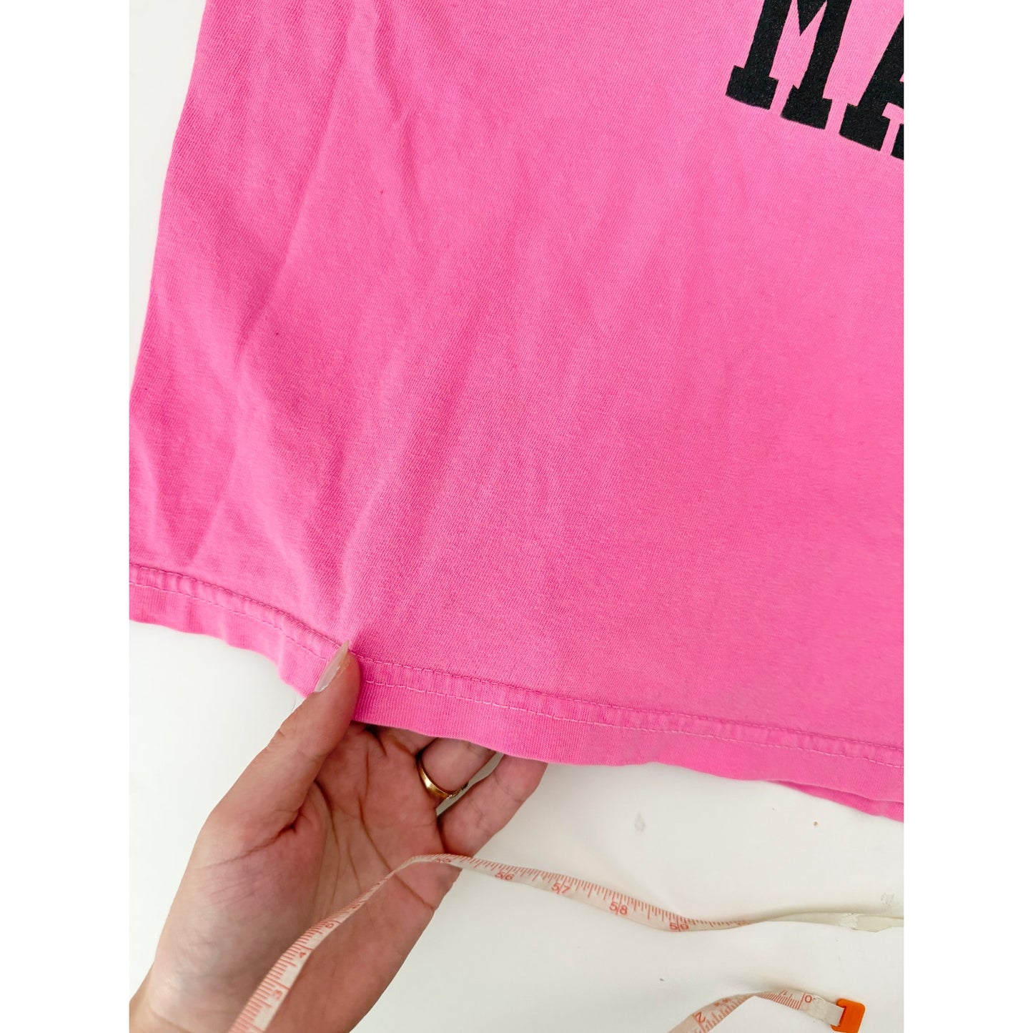 chinatown market pink basketball graphic tee - size xlarge