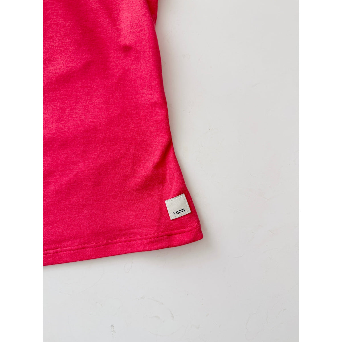 Vuori halo halter ruched tank top - size small