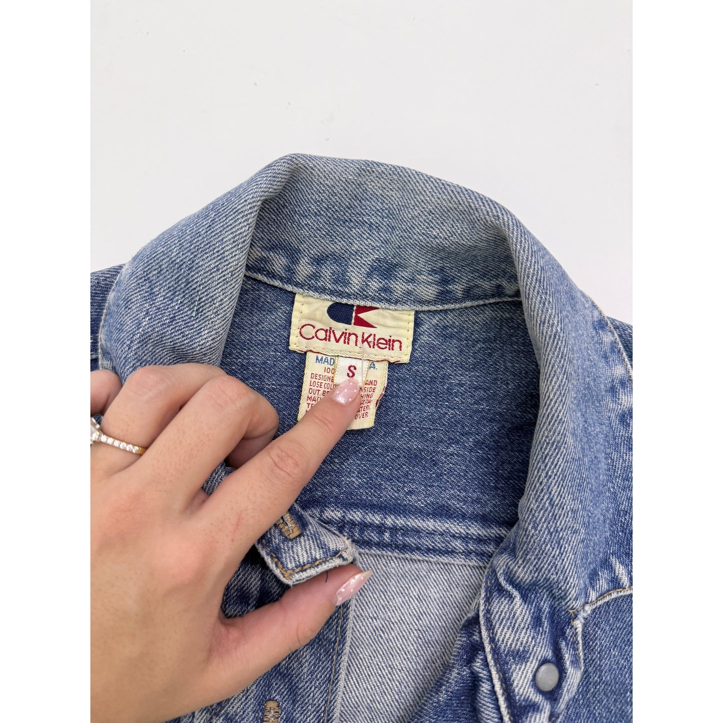vintage calvin klein denim jacket - size small