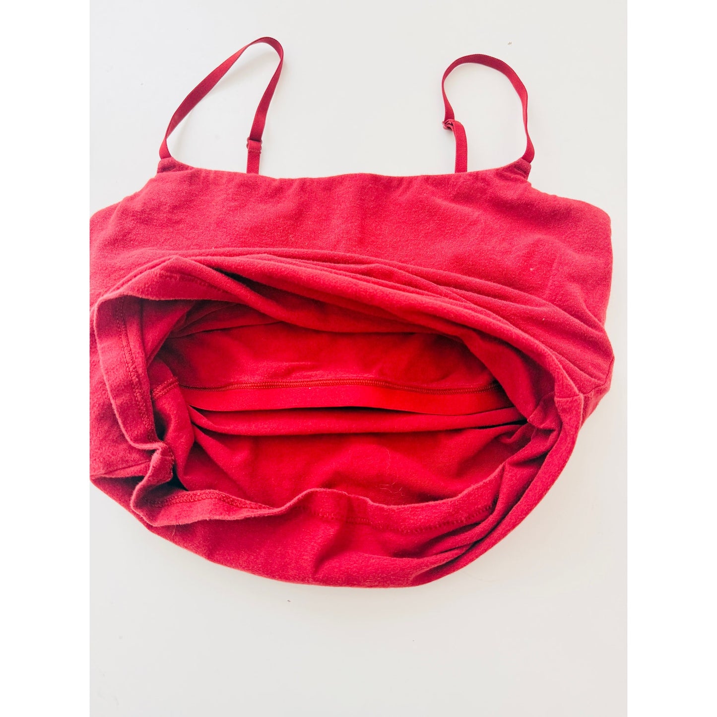 skims red tank top with shelf bra - size medium