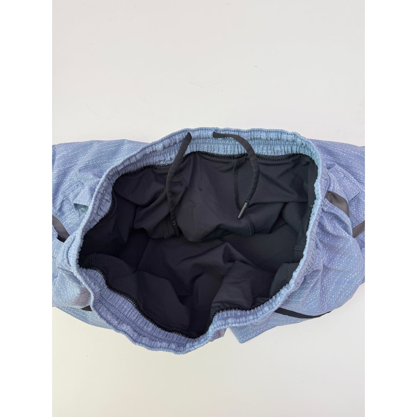 Men's Lululemon Blue Pace Breaker Shorts lined 9" - size  L