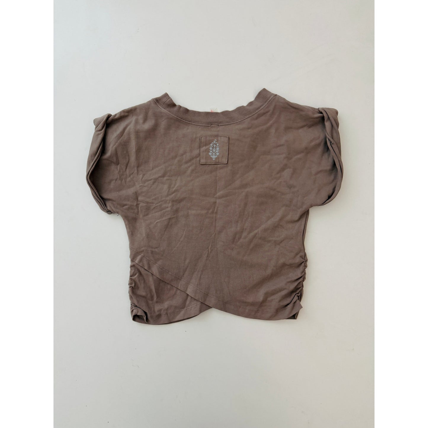 Free people movement hot shot crossover crop tee- size XS