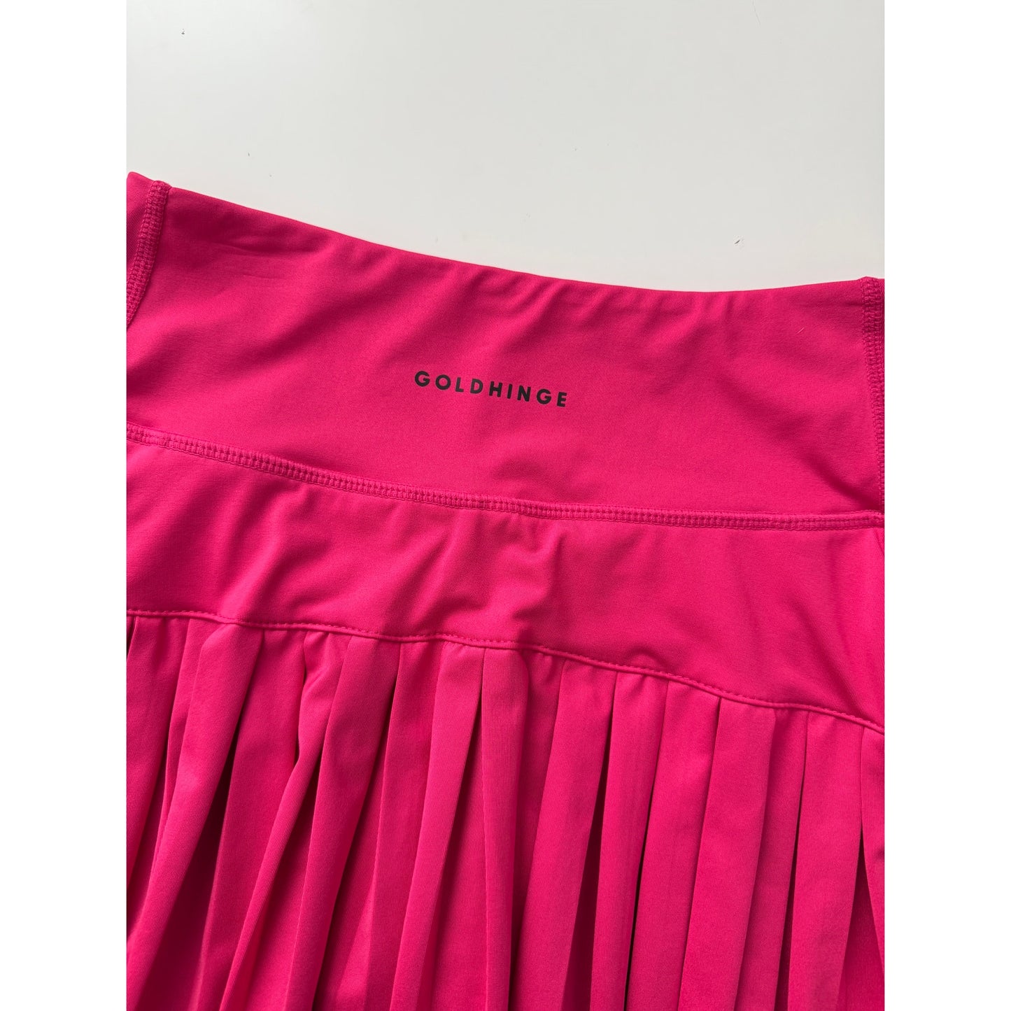 gold hinge pleated tennis skirt - size XS