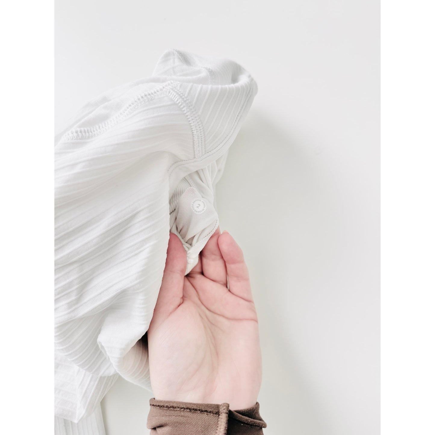 Lululemon Ebb to Street Long sleeve - white - Size 2