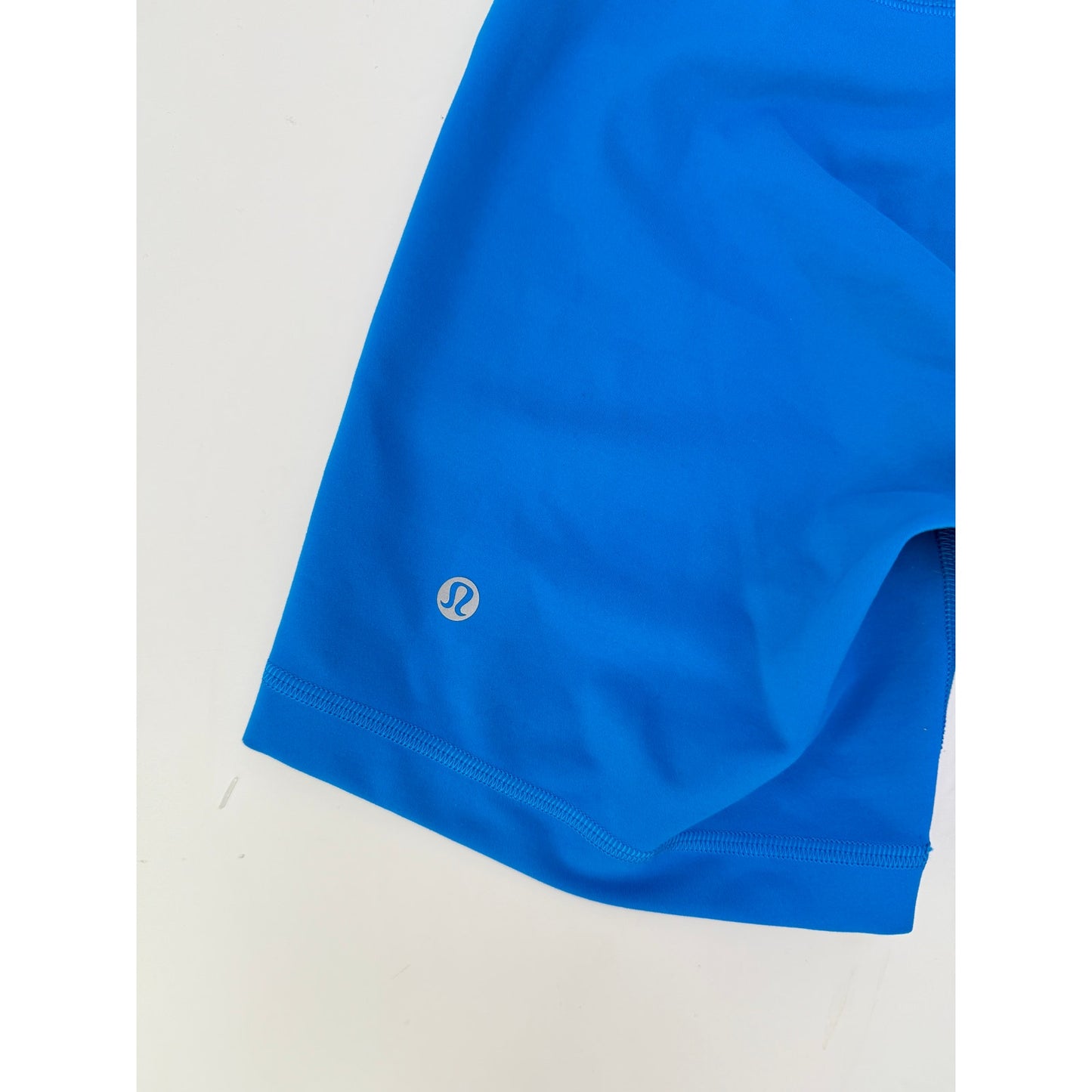 lululemon poolside blue wunder train bikers - size 6, 6" inseam