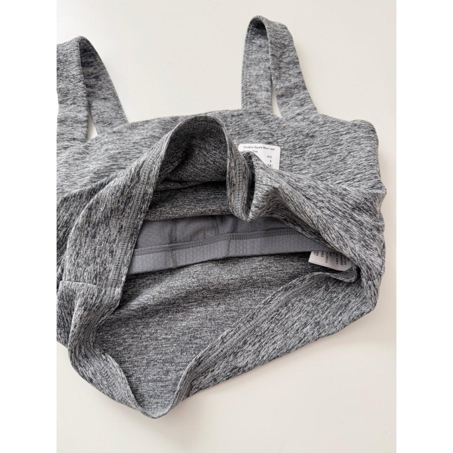 Vuori elevation square neck tank heather grey - size small