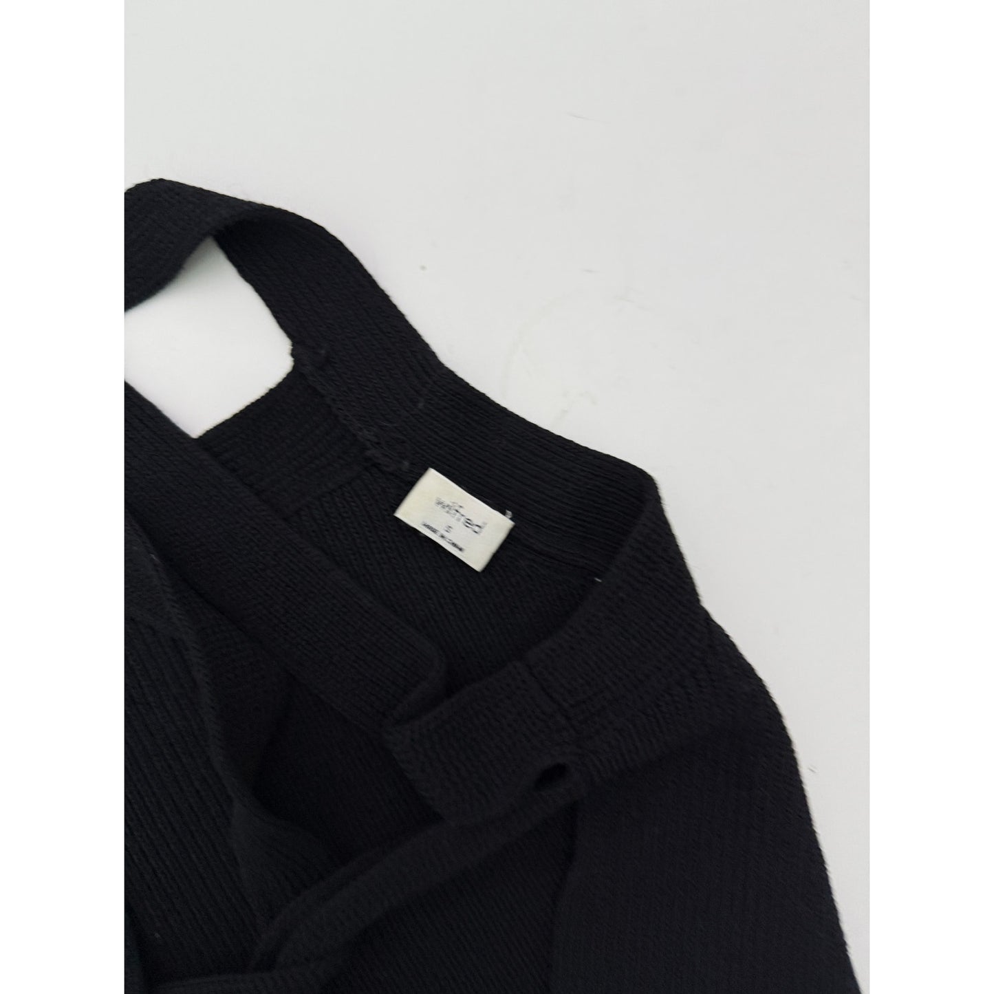 aritzia wilfred cayenne black knit crop top - size small