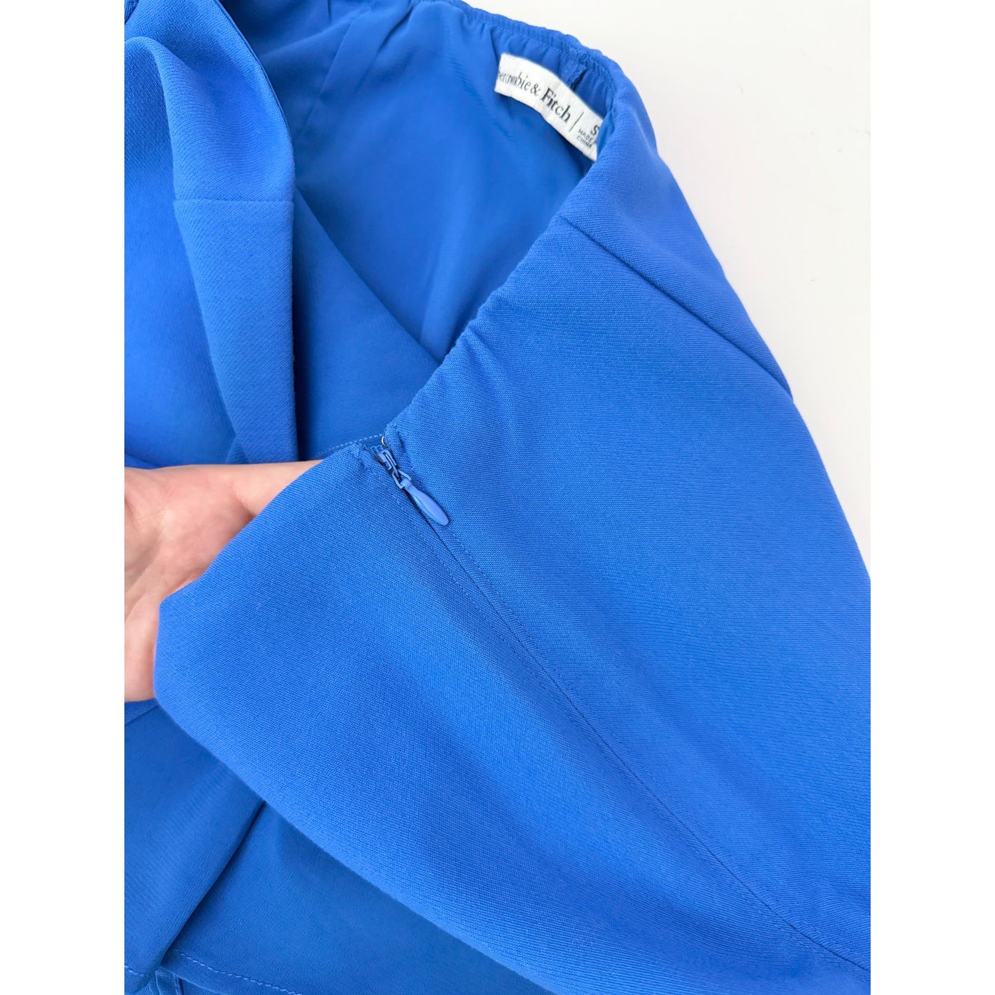 Abercrombie & Fitch blue scarlett mini skort - size small