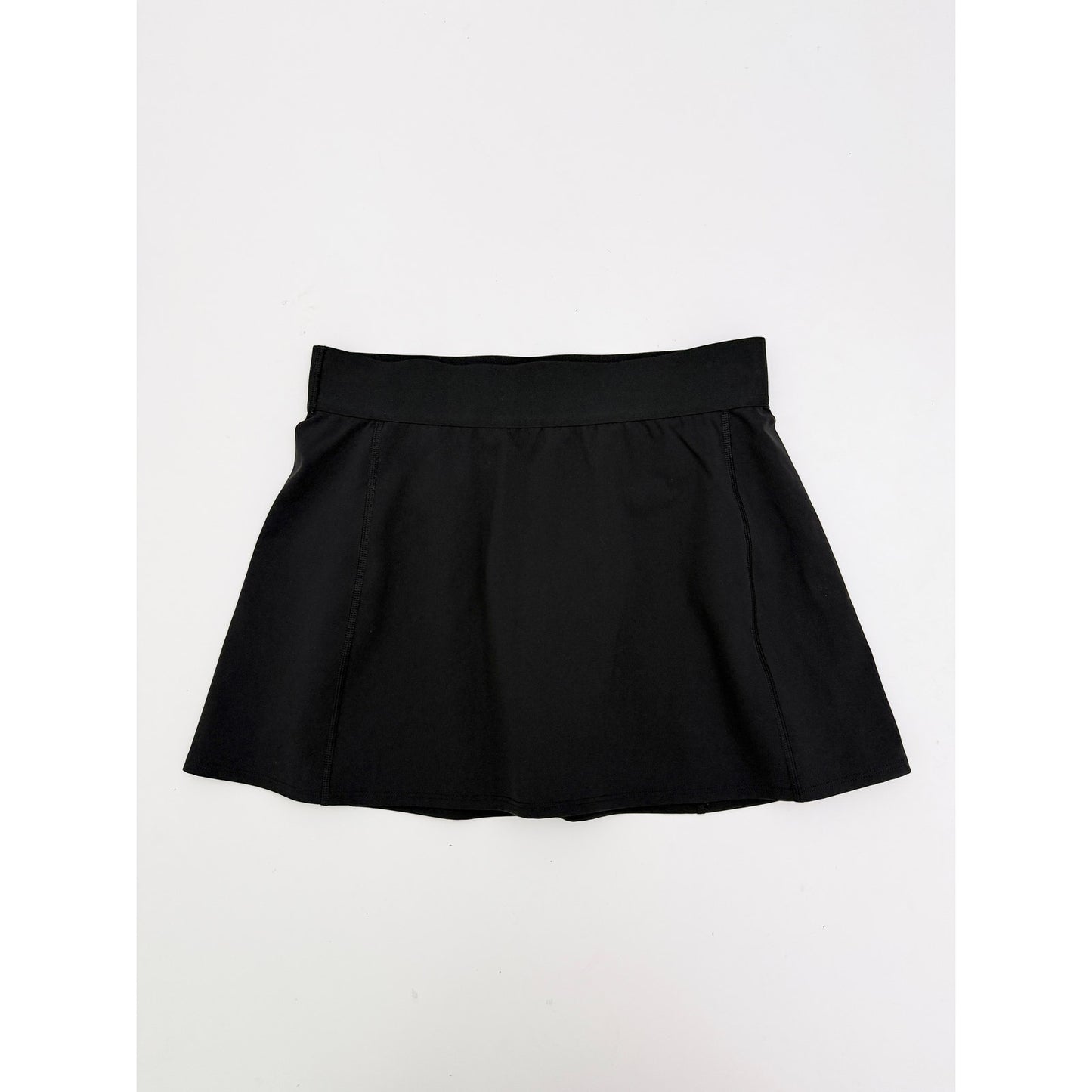 Aritzia TNA black athletic skirt - size medium