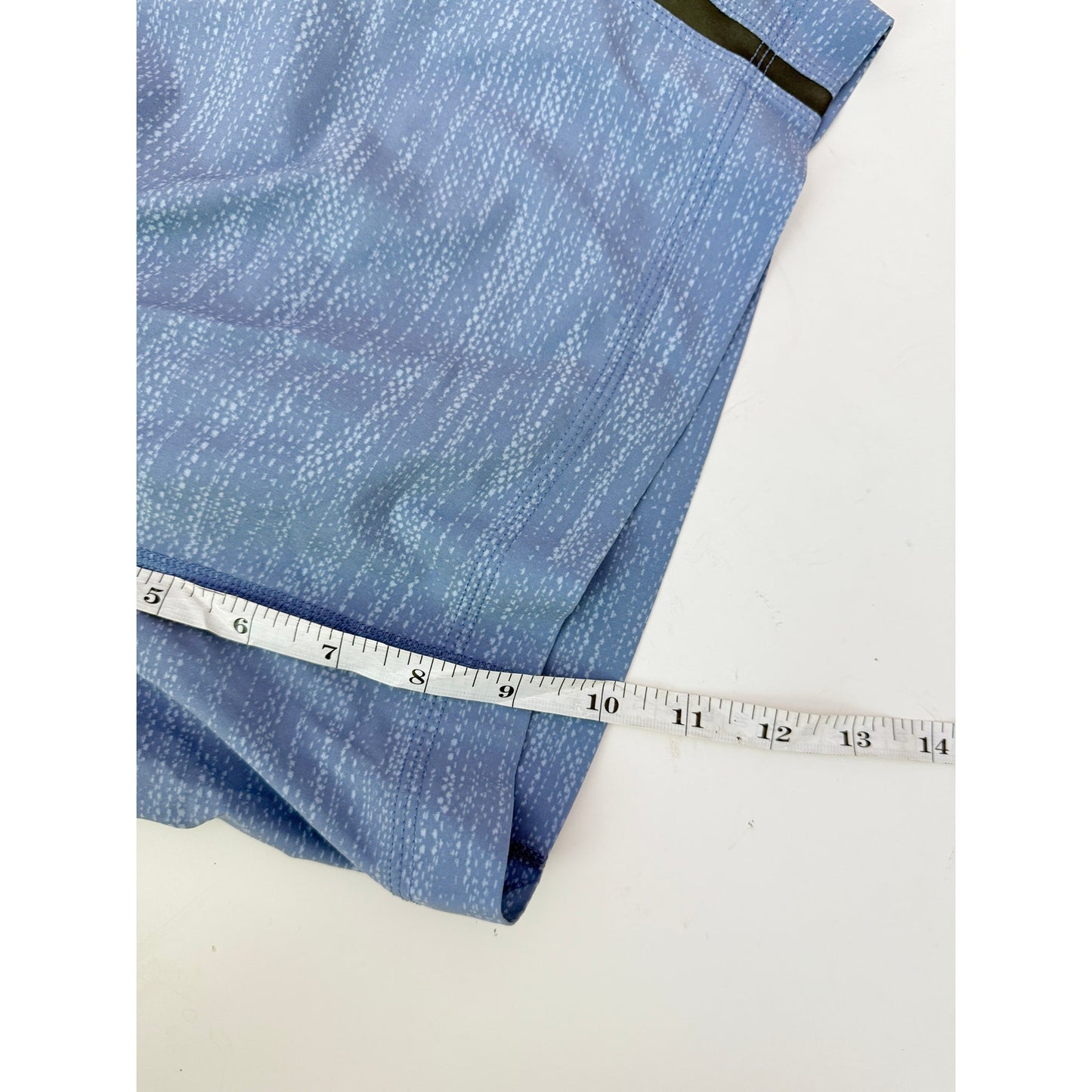 Men's Lululemon Blue Pace Breaker Shorts lined 9" - size  L