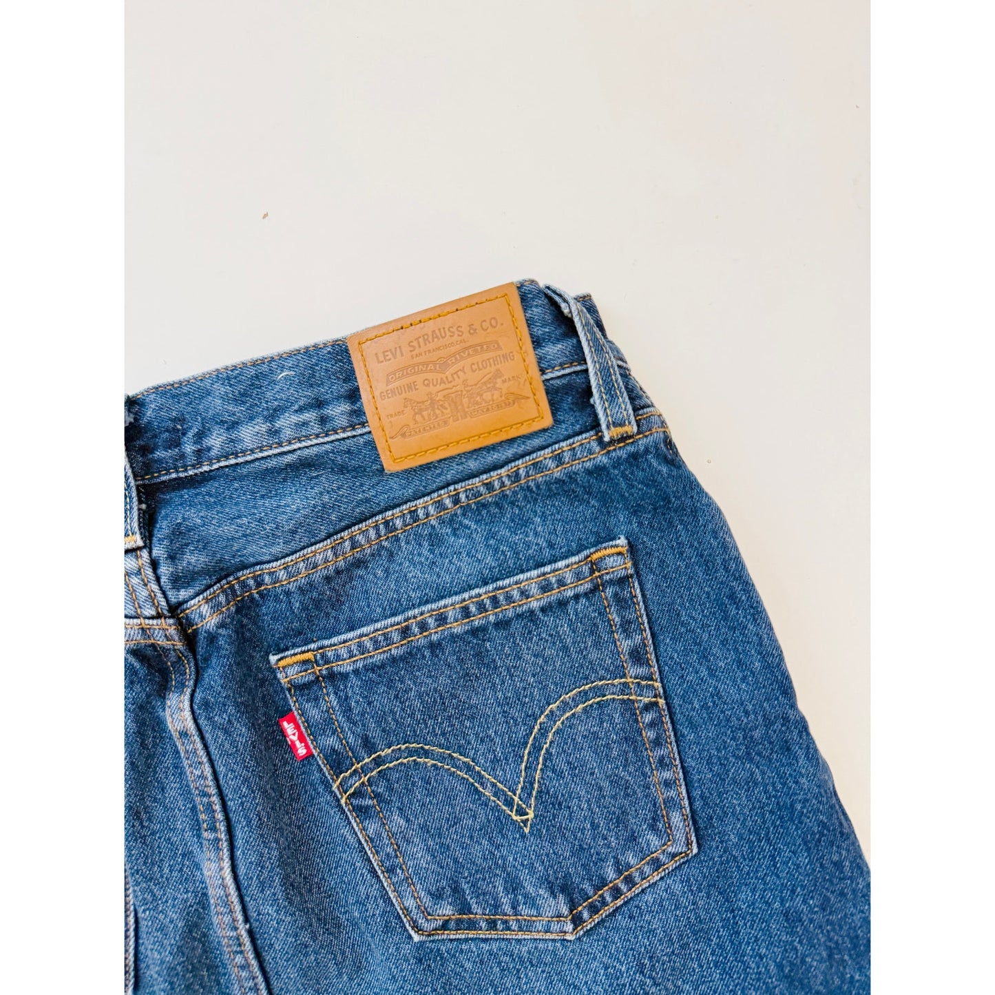 Levis icon denim skirt - size 28