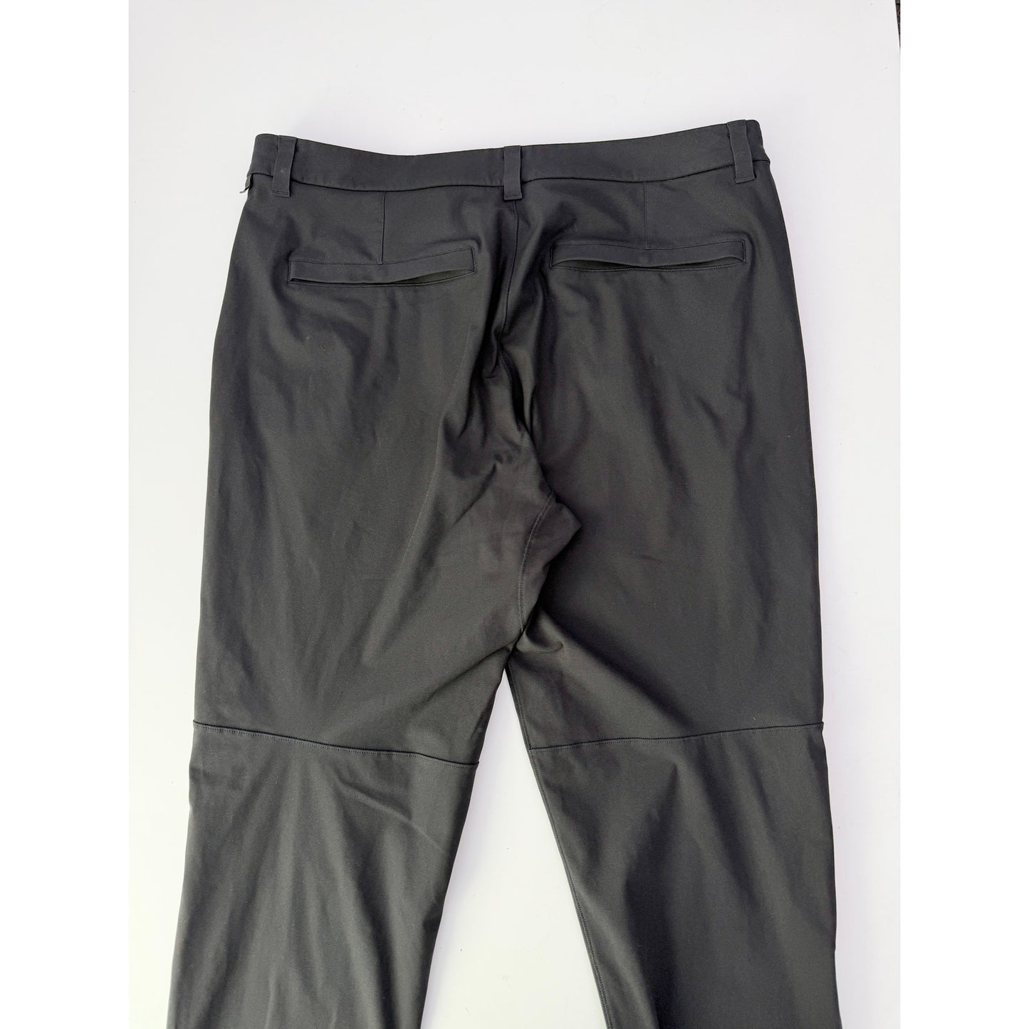Lululemon Men's Commission Pant Slim *Warpstreme - size 35, 30" inseam