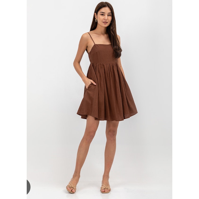 vici brown cami romper with pockets - size small