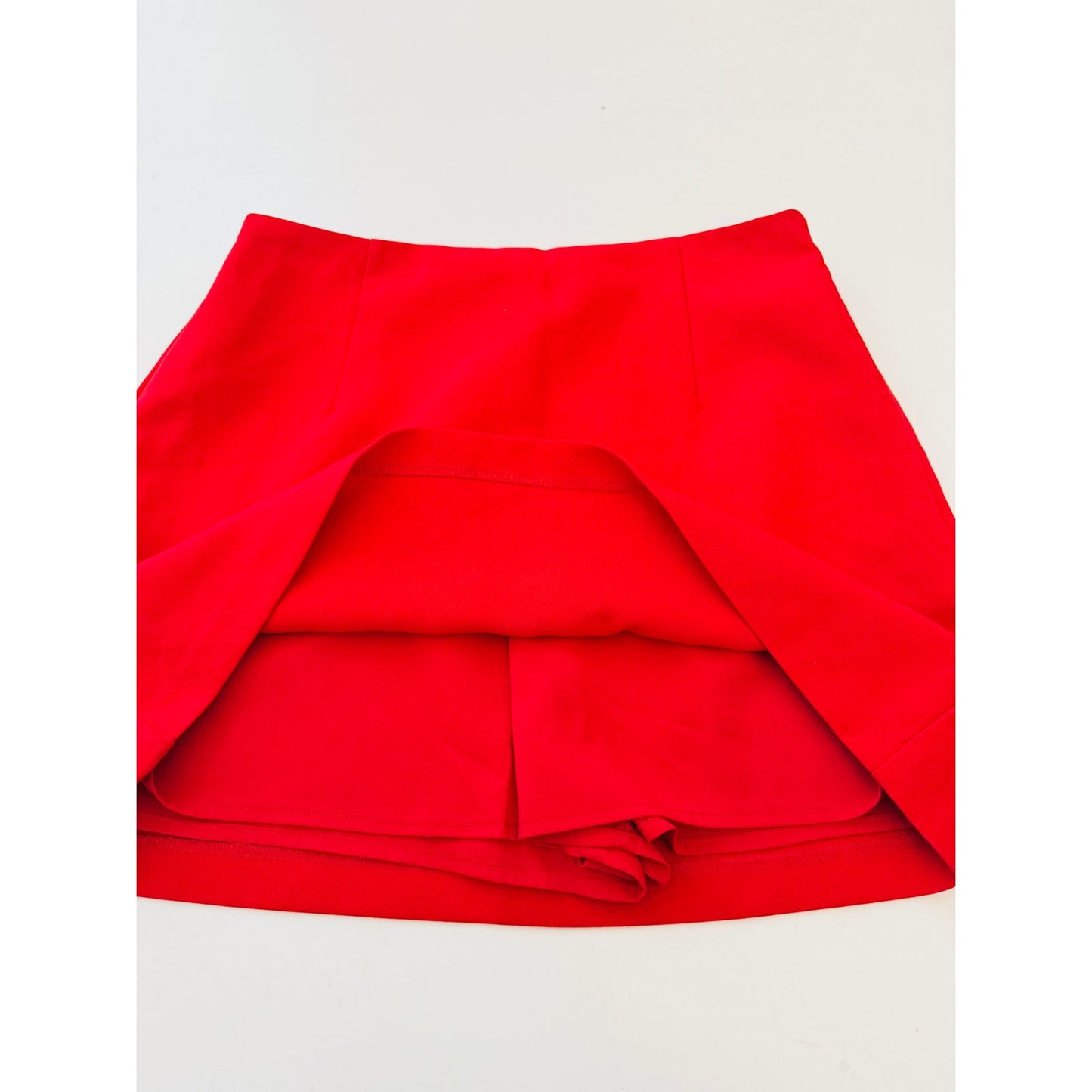 Abercrombie and fitch red scarlett mini skort - size small