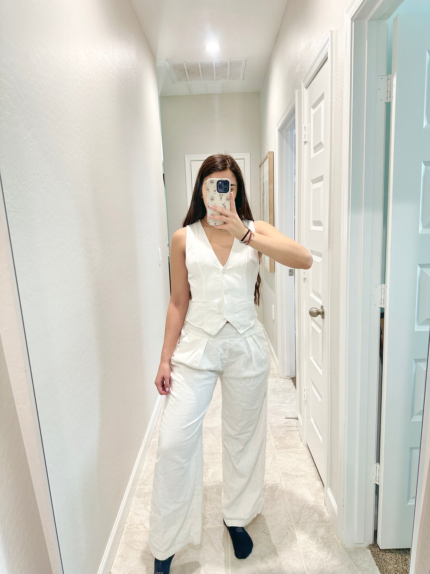 Abercrombie white linen trousers (size small)