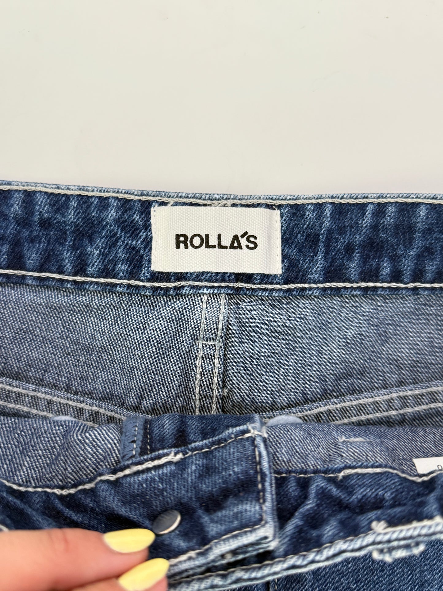 Rolla's high rise pocket shorts (size 28)