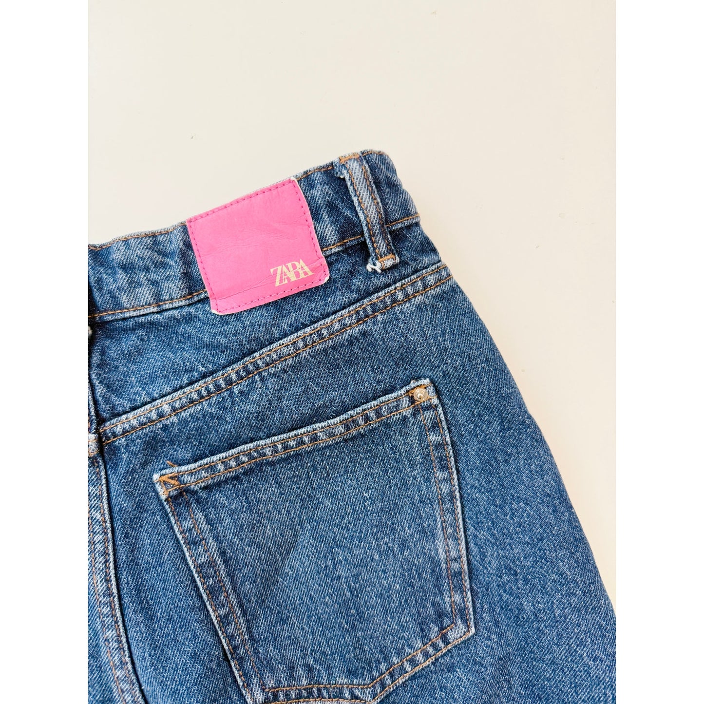 zara dark wash high rise shorts - size 4