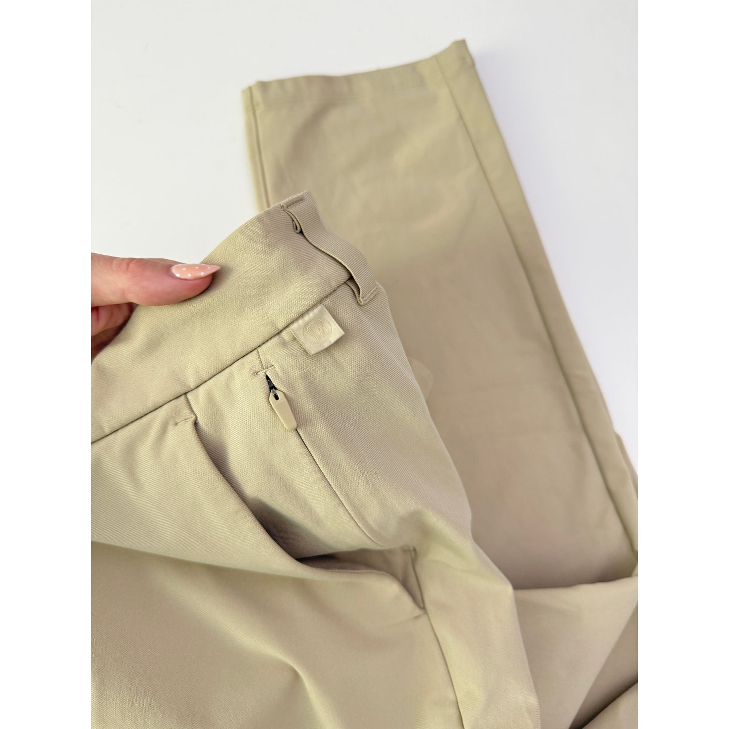 Lululemon Men's Commission Pant Slim *Warpstreme - size 35, 30" inseam