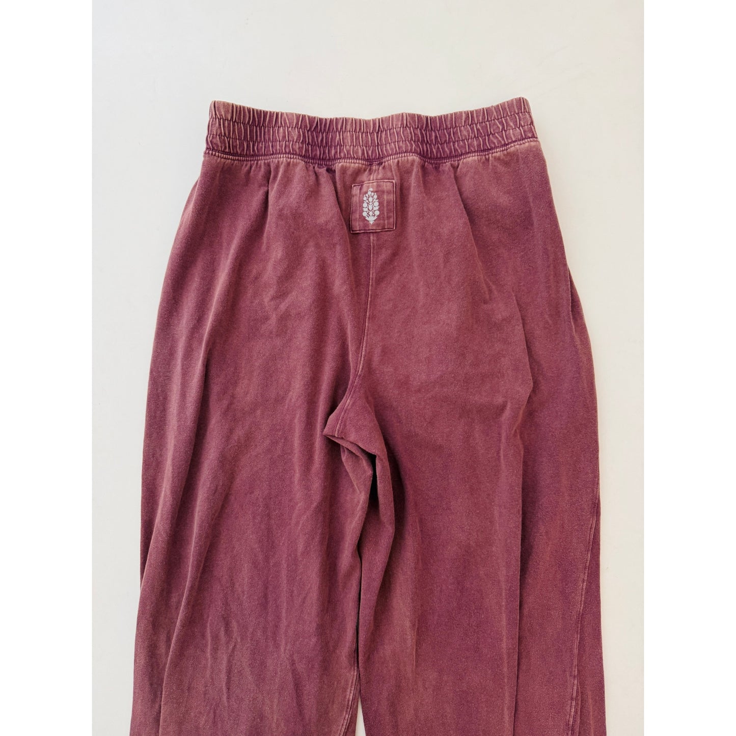 Free people movement hot shot crossover joggers- size small