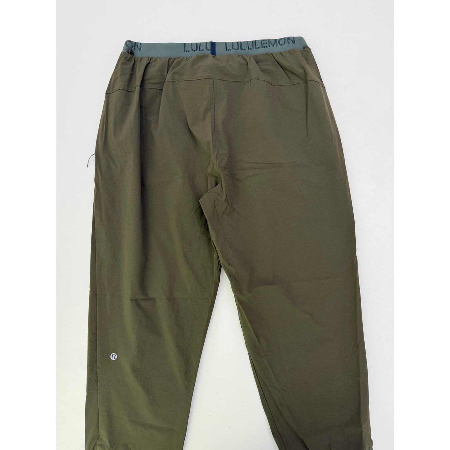 Lululemon Men's Run State Jogger olive jogger  - size large, 29" inseam