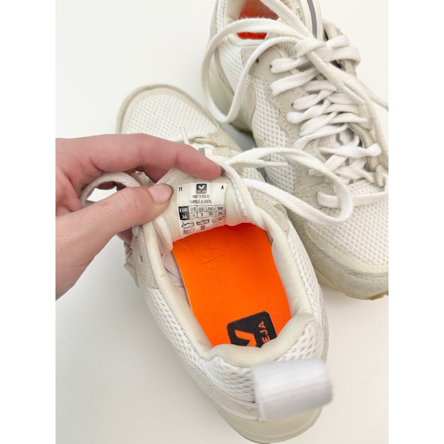 Veja venture white/ beige sneakers - size W 5