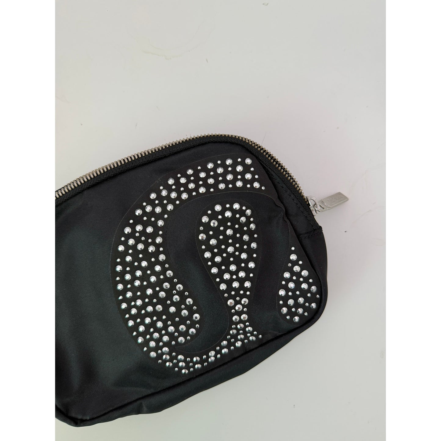 Lululemon rhinestone everwhere belt bag - 1L