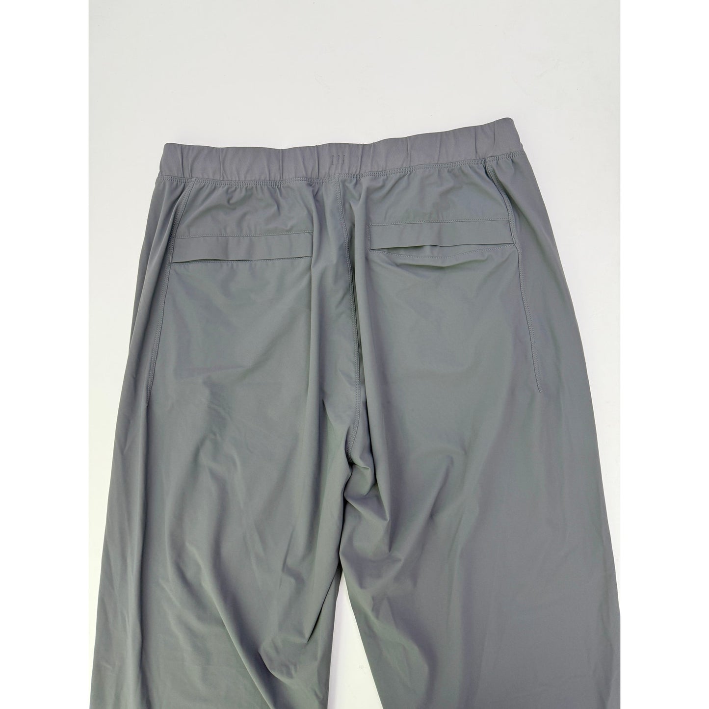 Lululemon grey track pant joggers pant 32" inseam - size large