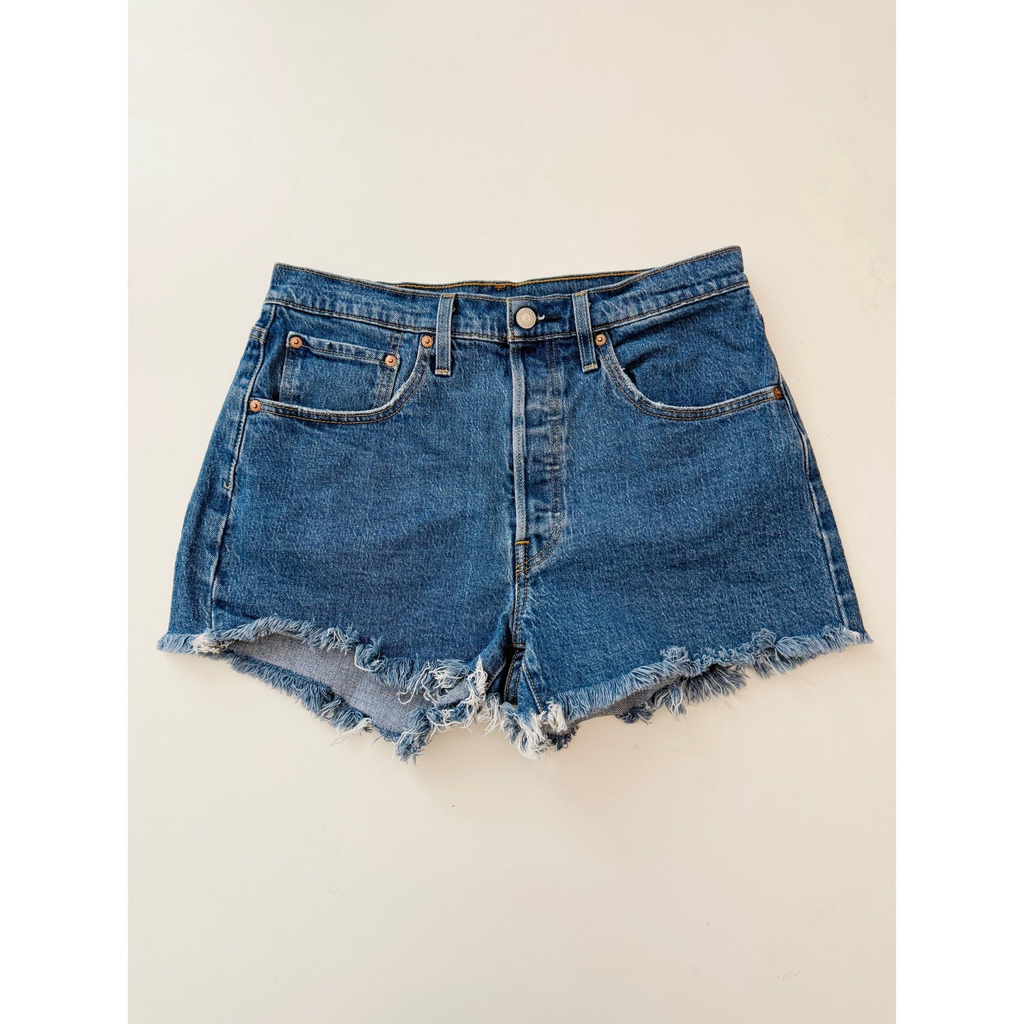 levis high rise 501 shorts - size 30