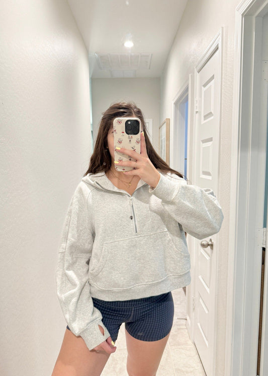 lululemon heather grey 1/2 zip scuba hoodie - size M/L